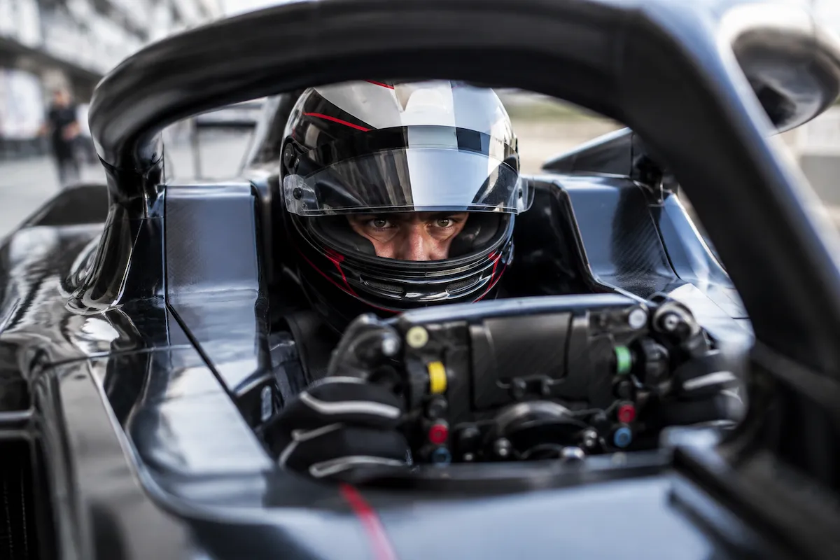 Hvor meget tjener Carlos Sainz?